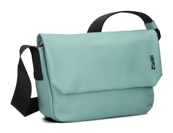 Zwei CARGO blau
